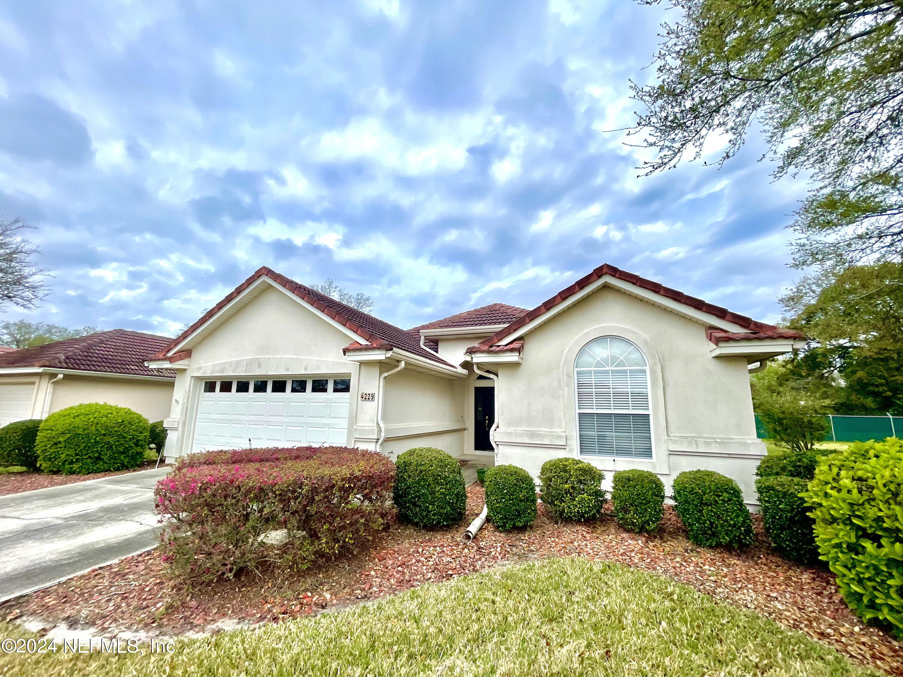 Jacksonville, FL home for sale located at 4229 Via Valencia Circle, Jacksonville, FL 32217
