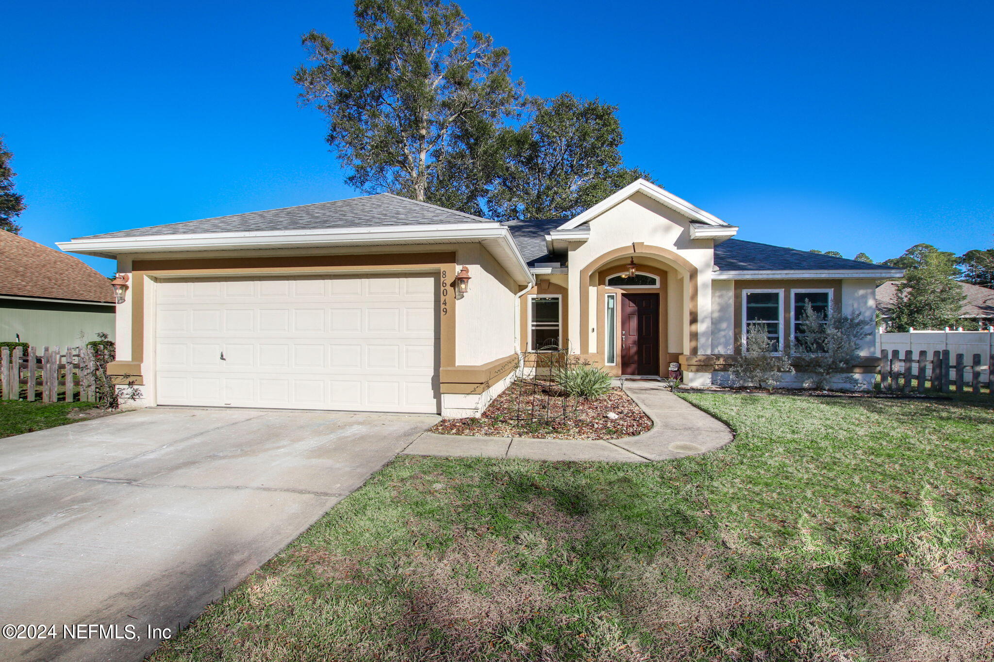 Yulee, FL home for sale located at 86049 Meadowridge Court, Yulee, FL 32097