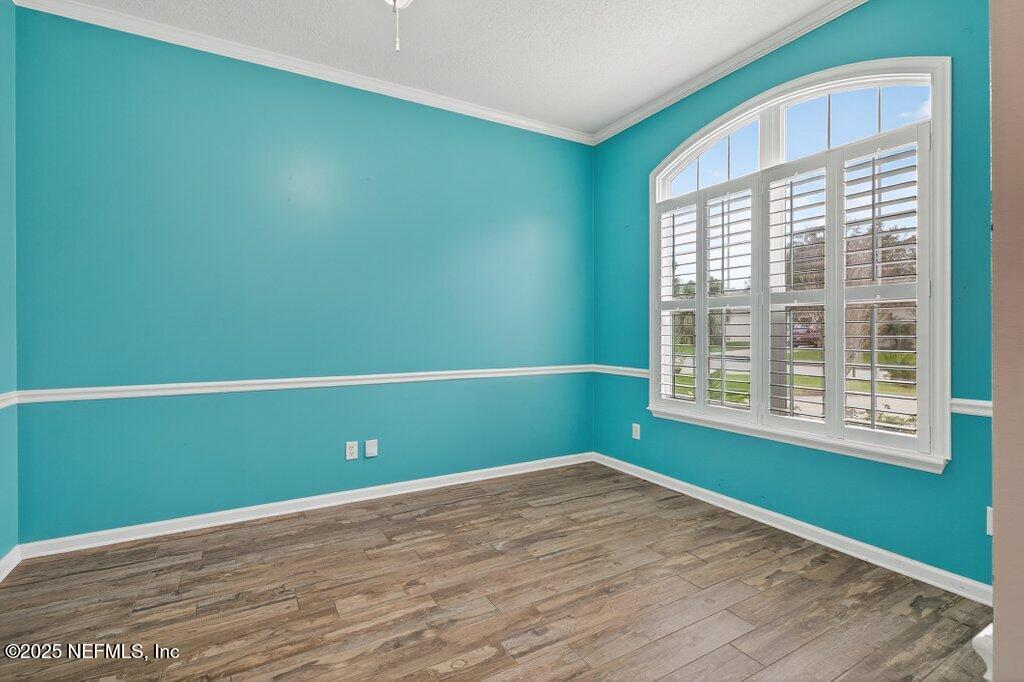 1807 CHATHAM VILLAGE Drive