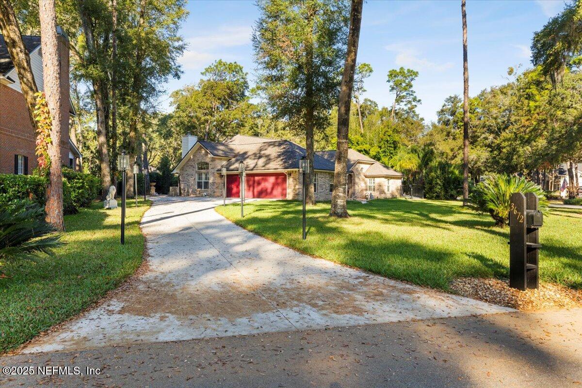 3672 ST ANDREWS Court