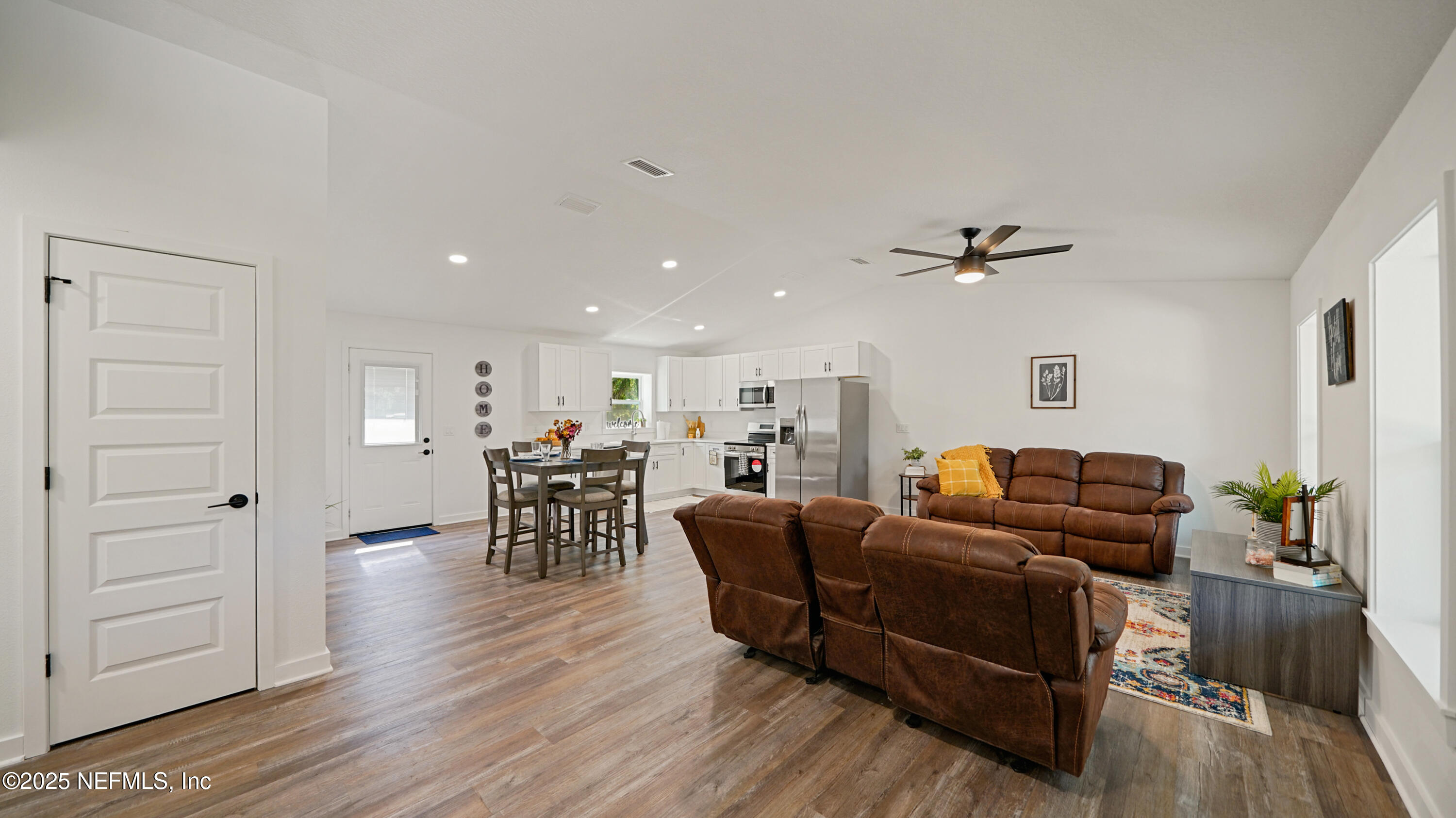 1407 HIGH Street