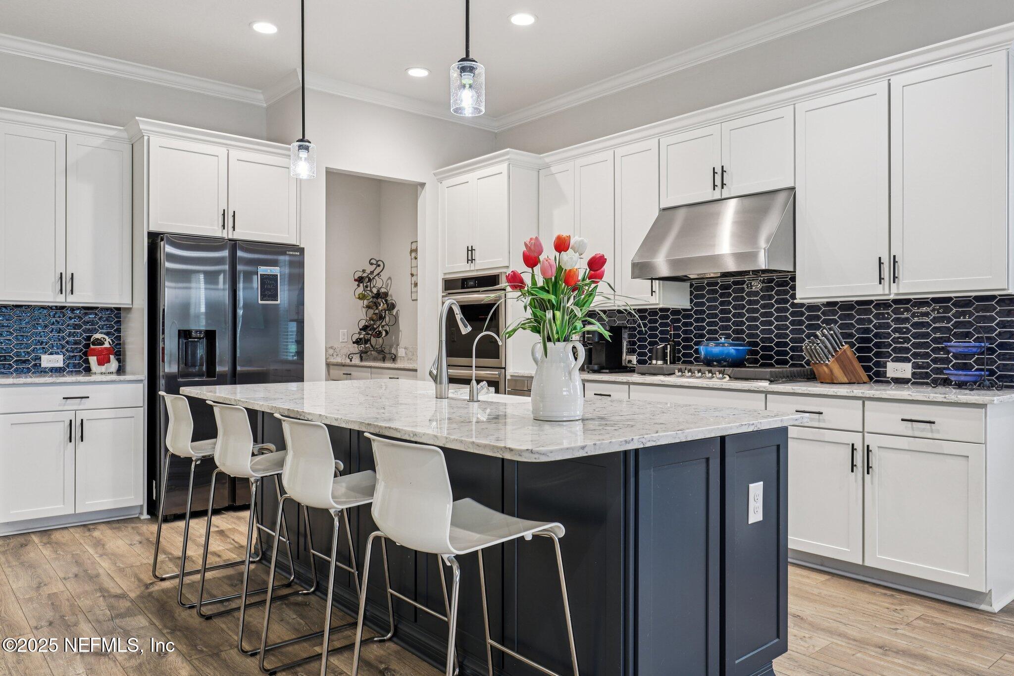62 COUNTRY FERN Drive