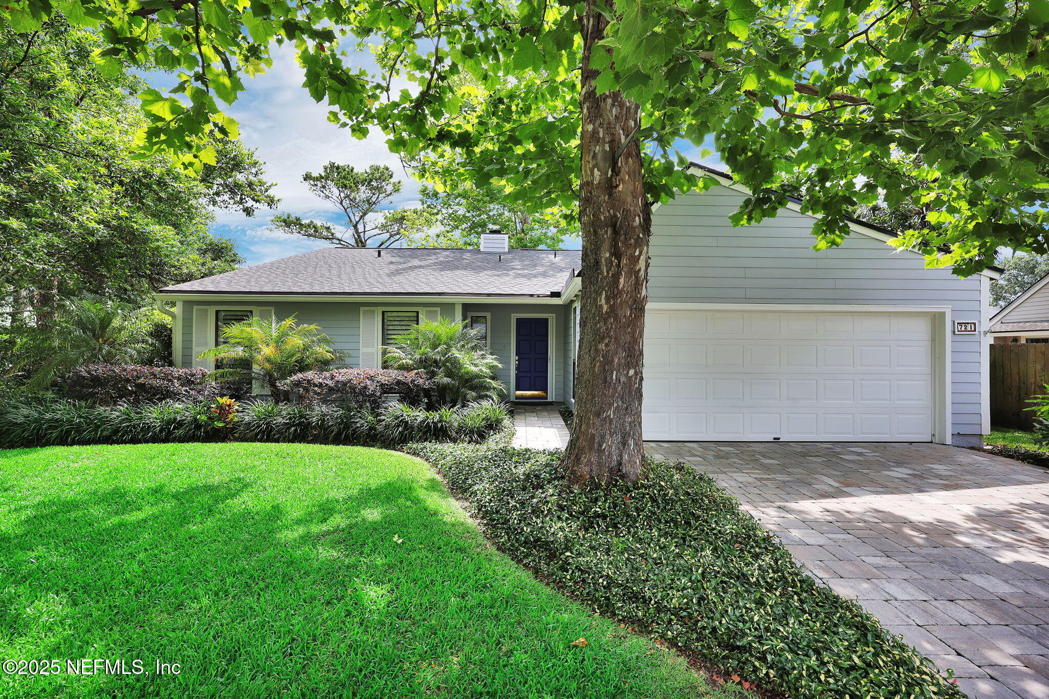 721 SANDY OAKS Court