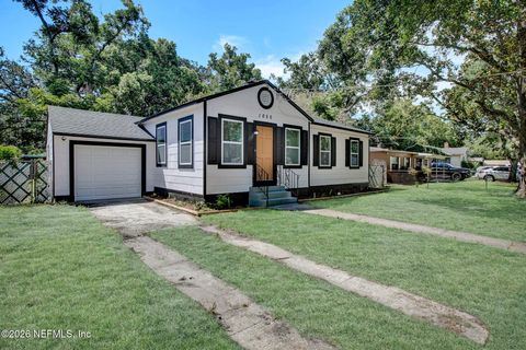 Photo of 1050 ONTARIO Street, Jacksonville, FL 32254 (MLS # 2137192)