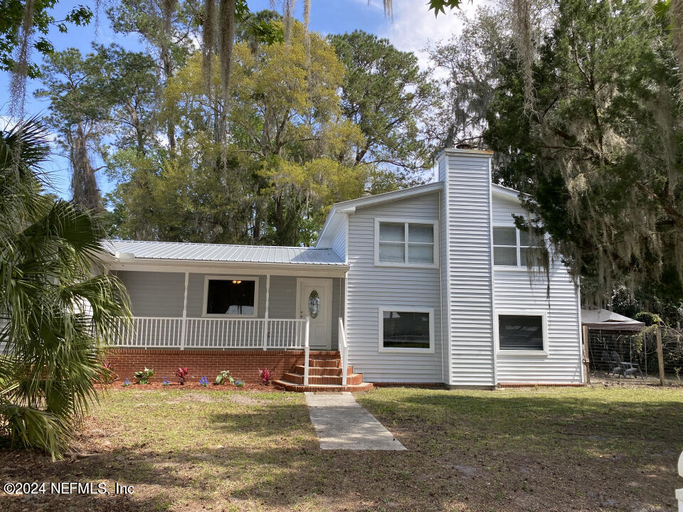 Satsuma, FL home for sale located at 105 ROBERTS Boulevard, Satsuma, FL 32189