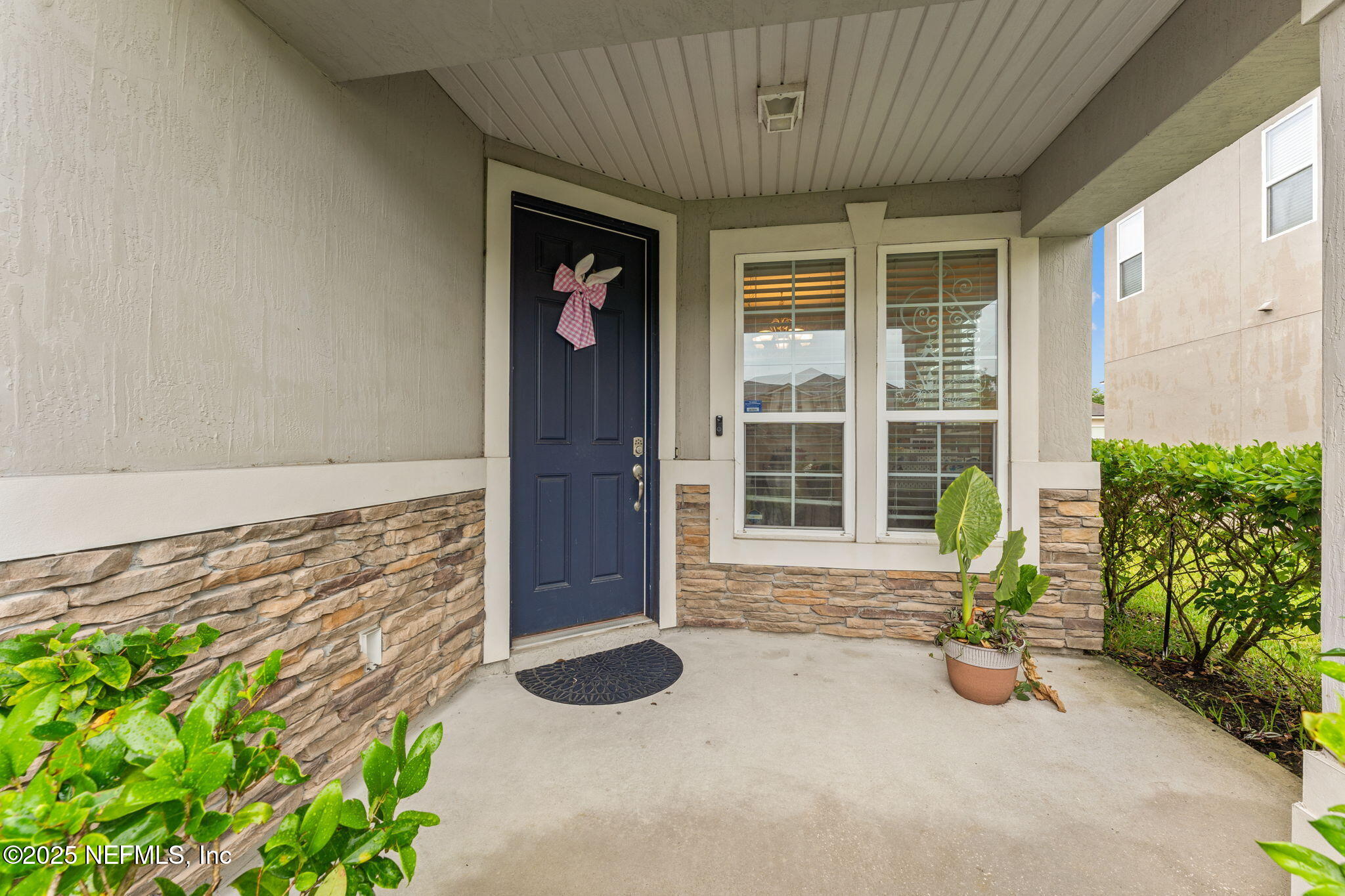 12262 SILVERTHORN Court