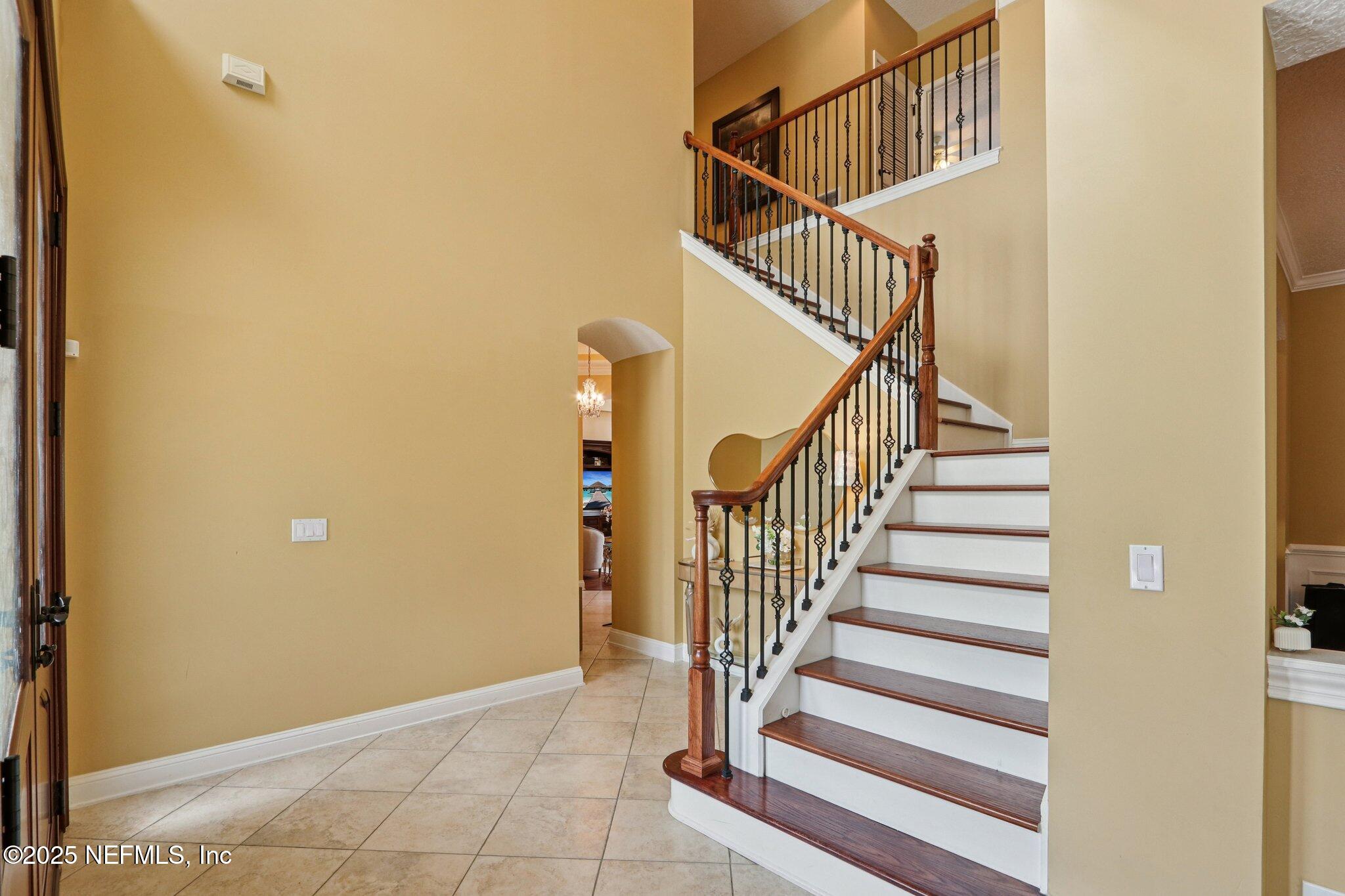 256 ST JOHNS FOREST Boulevard