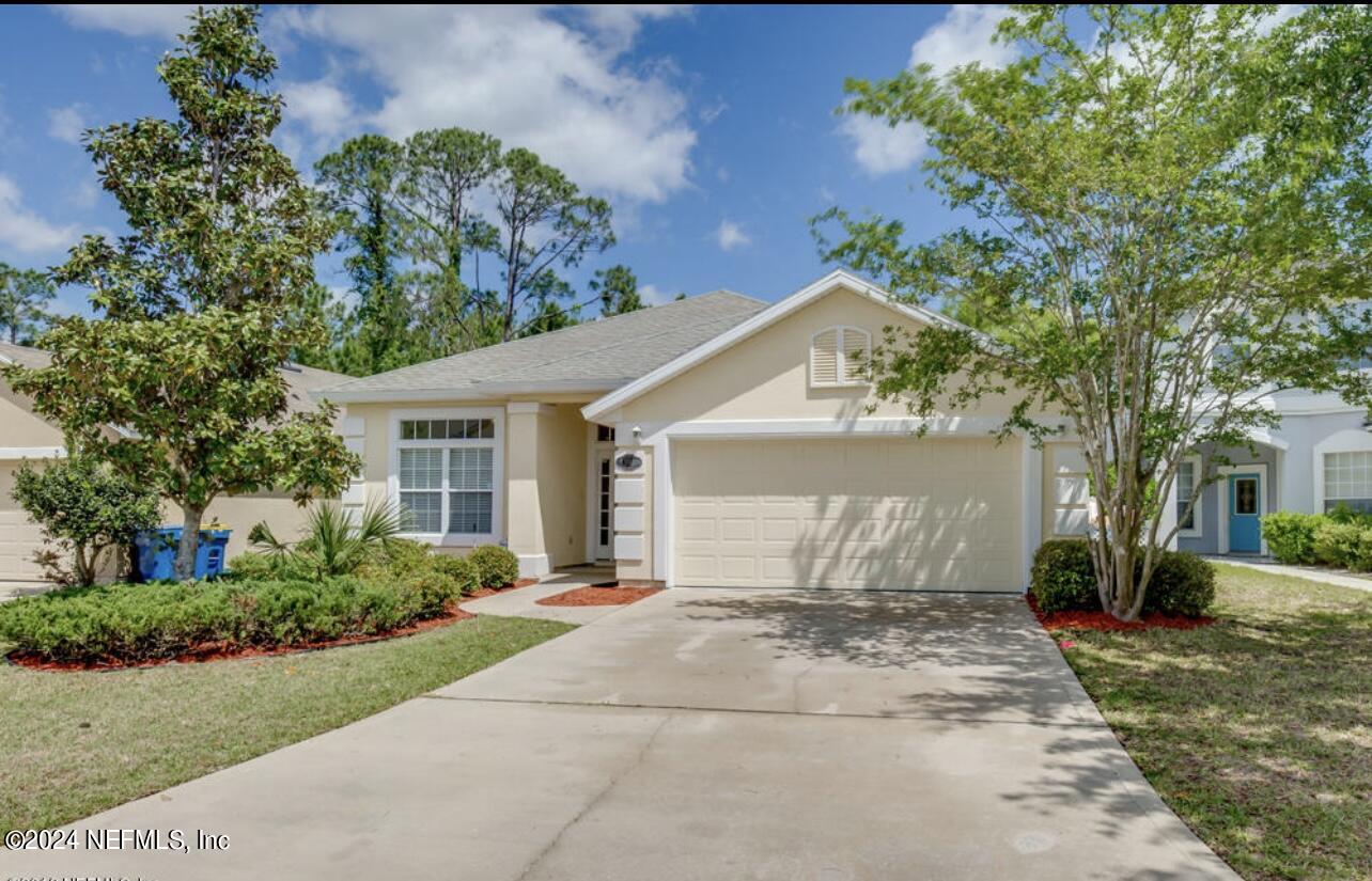 Jacksonville, FL home for sale located at 13911 Devan Lee Drive N, Jacksonville, FL 32226