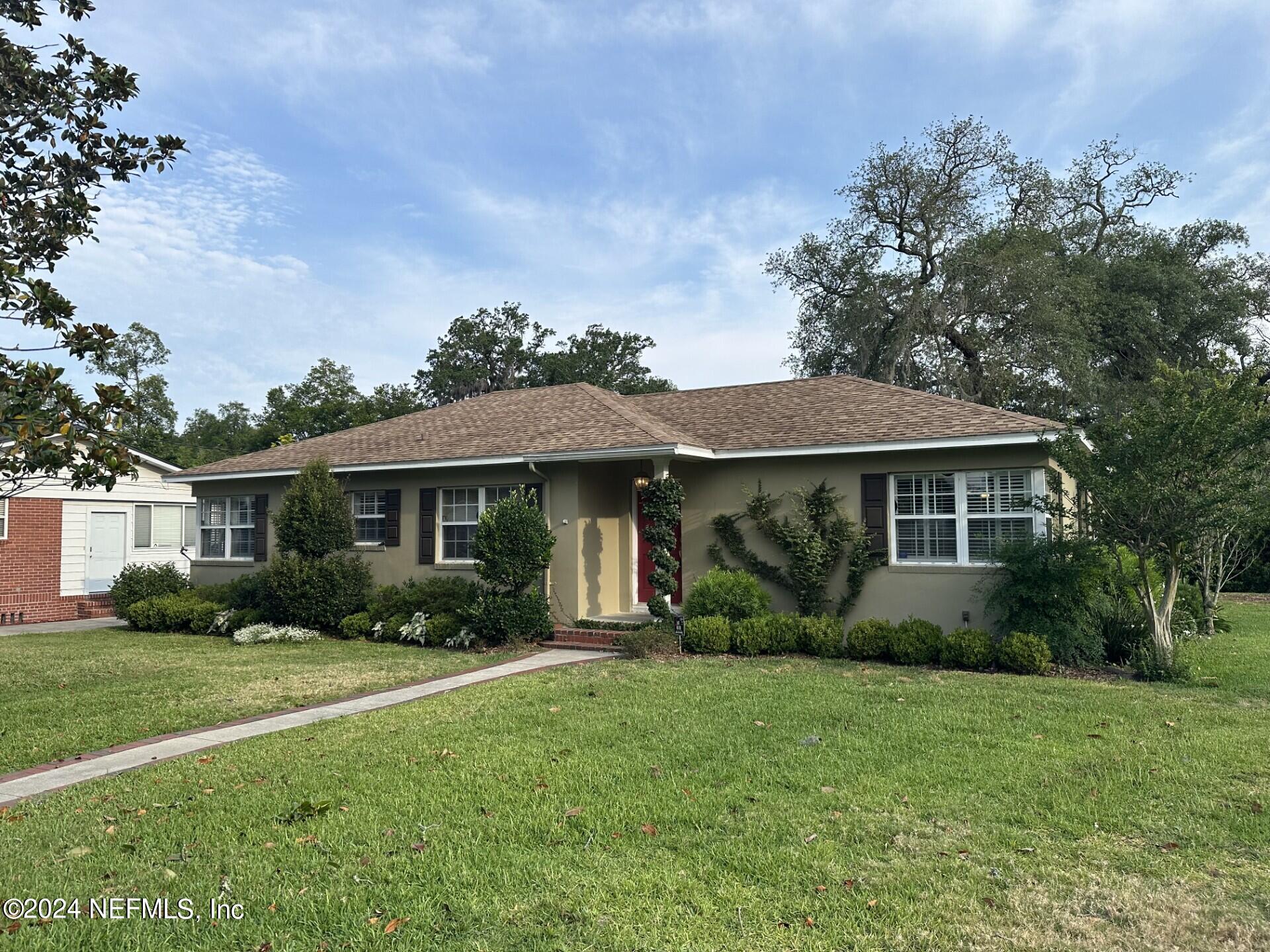 Jacksonville, FL home for sale located at 1455 Riverbirch Lane, Jacksonville, FL 32207