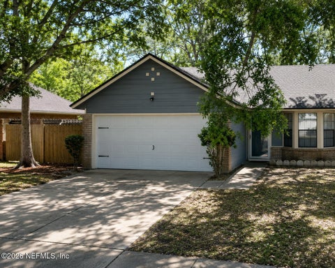 Photo of 8362 ROCKRIDGE Drive, Jacksonville, FL 32244 (MLS # 2153623)