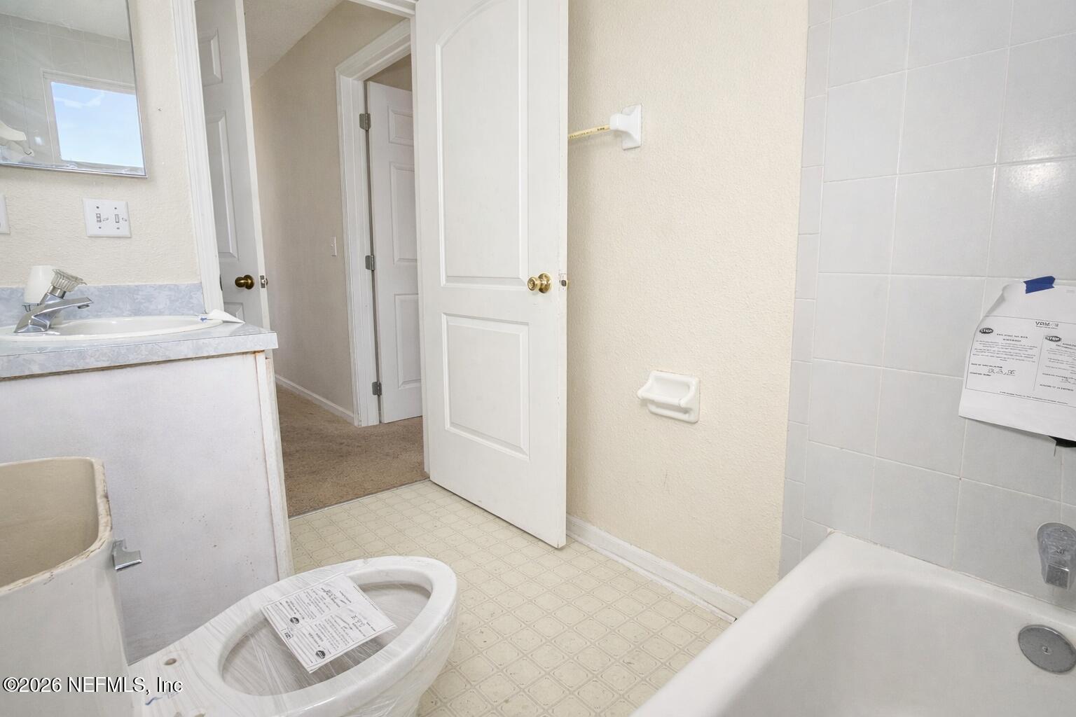 735 CHESTNUT OAK Drive