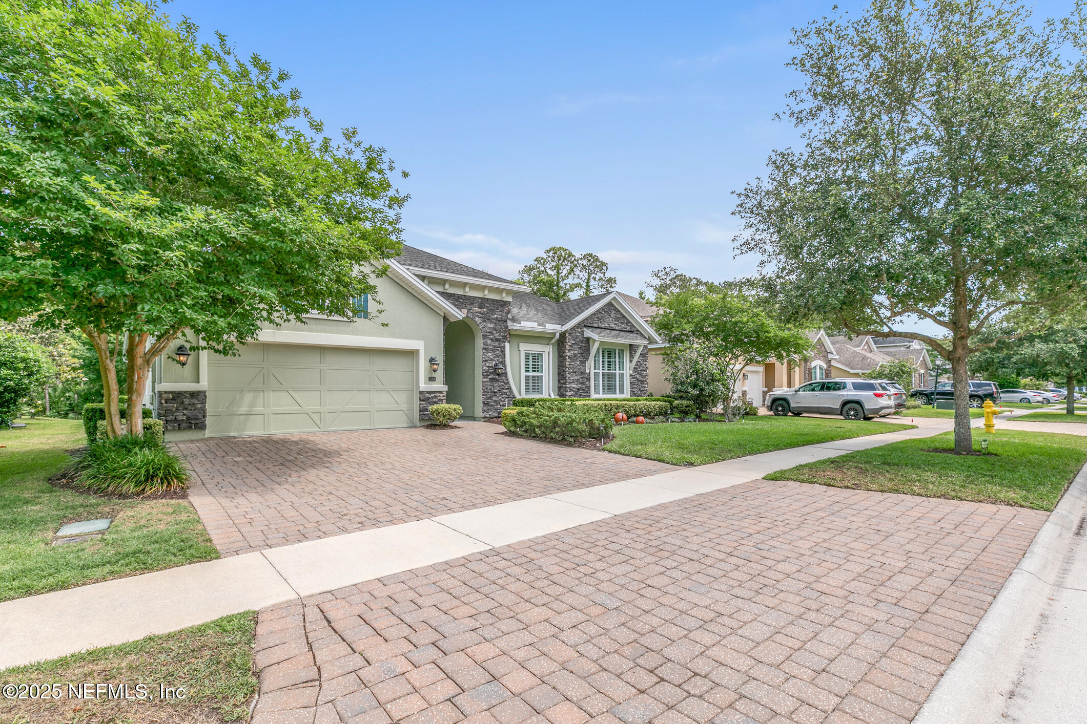 544 MAJESTIC EAGLE Drive