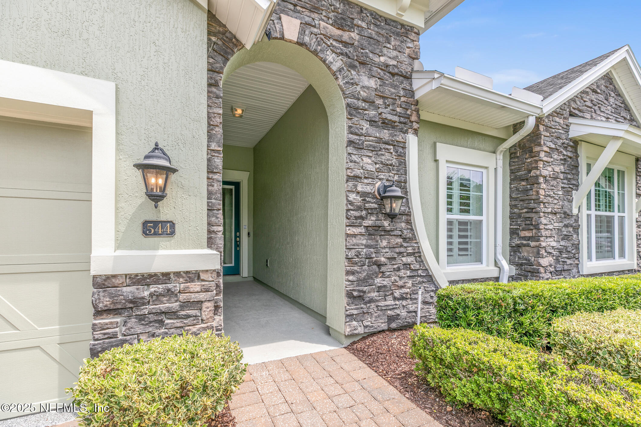 544 MAJESTIC EAGLE Drive