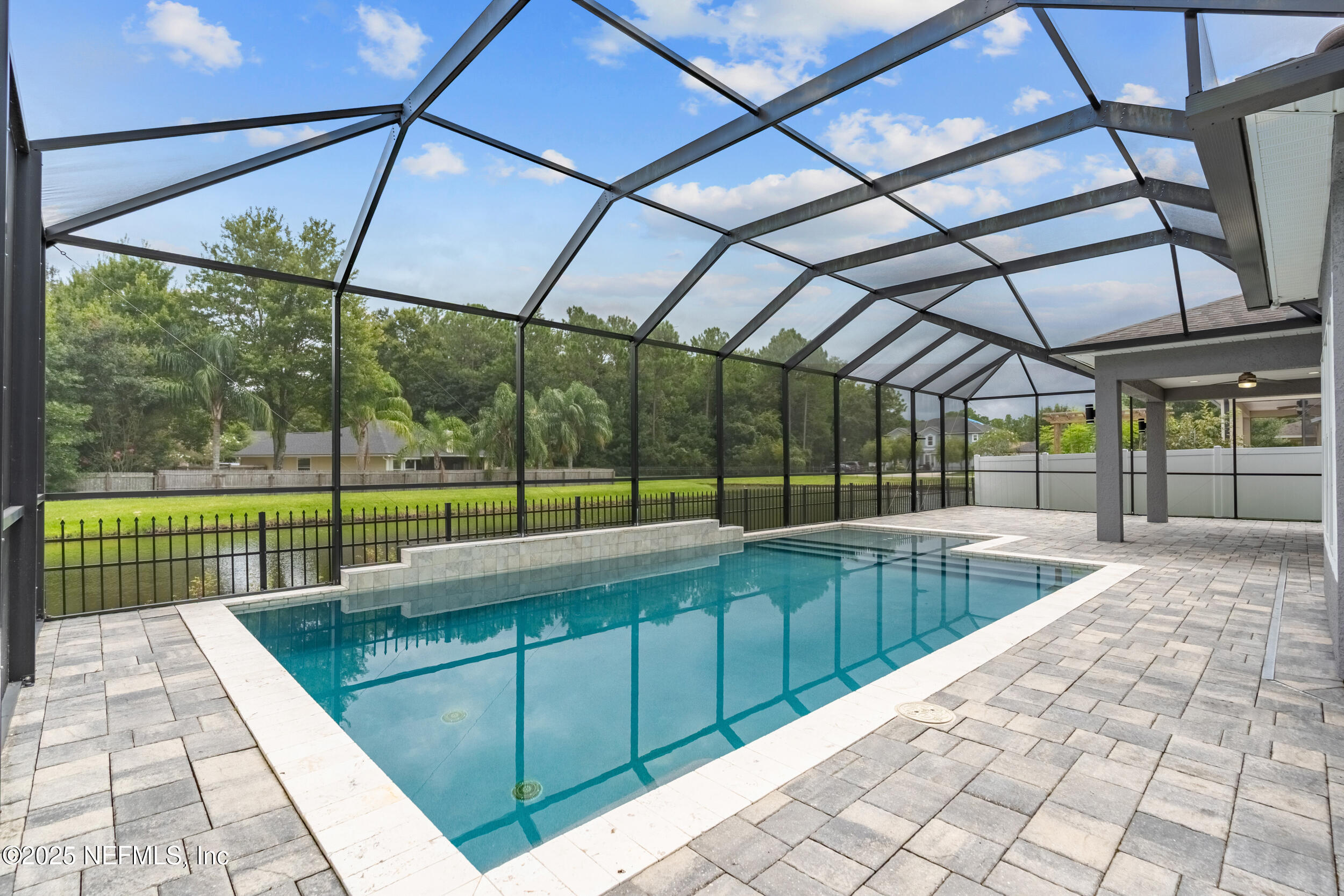 11386 GLENLAUREL OAKS Circle