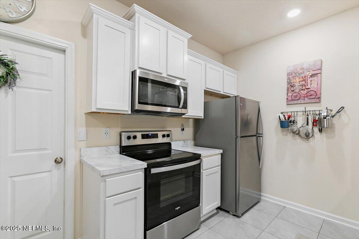 86472 SHORTLINE Circle