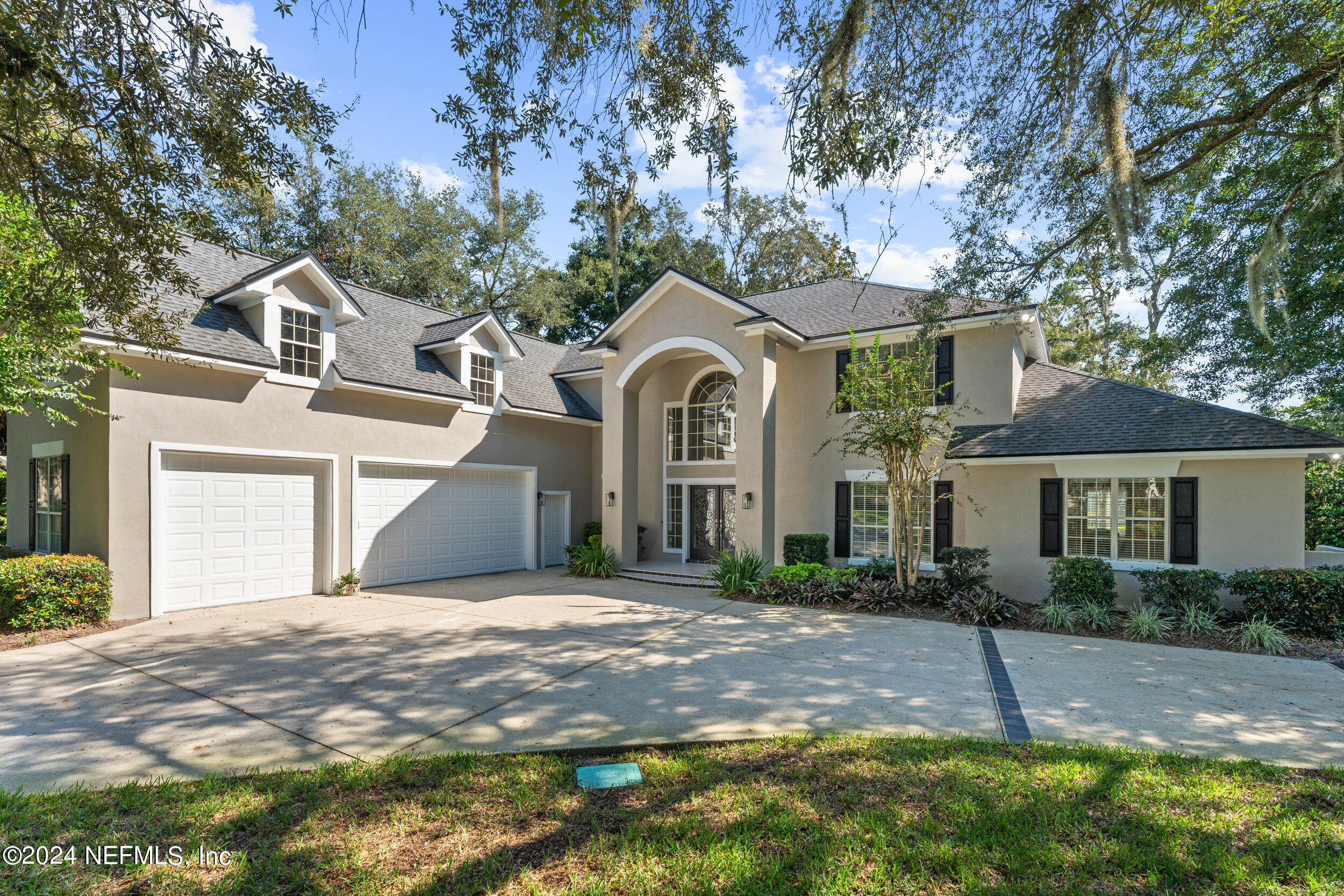 13601 EMERALD COVE Court