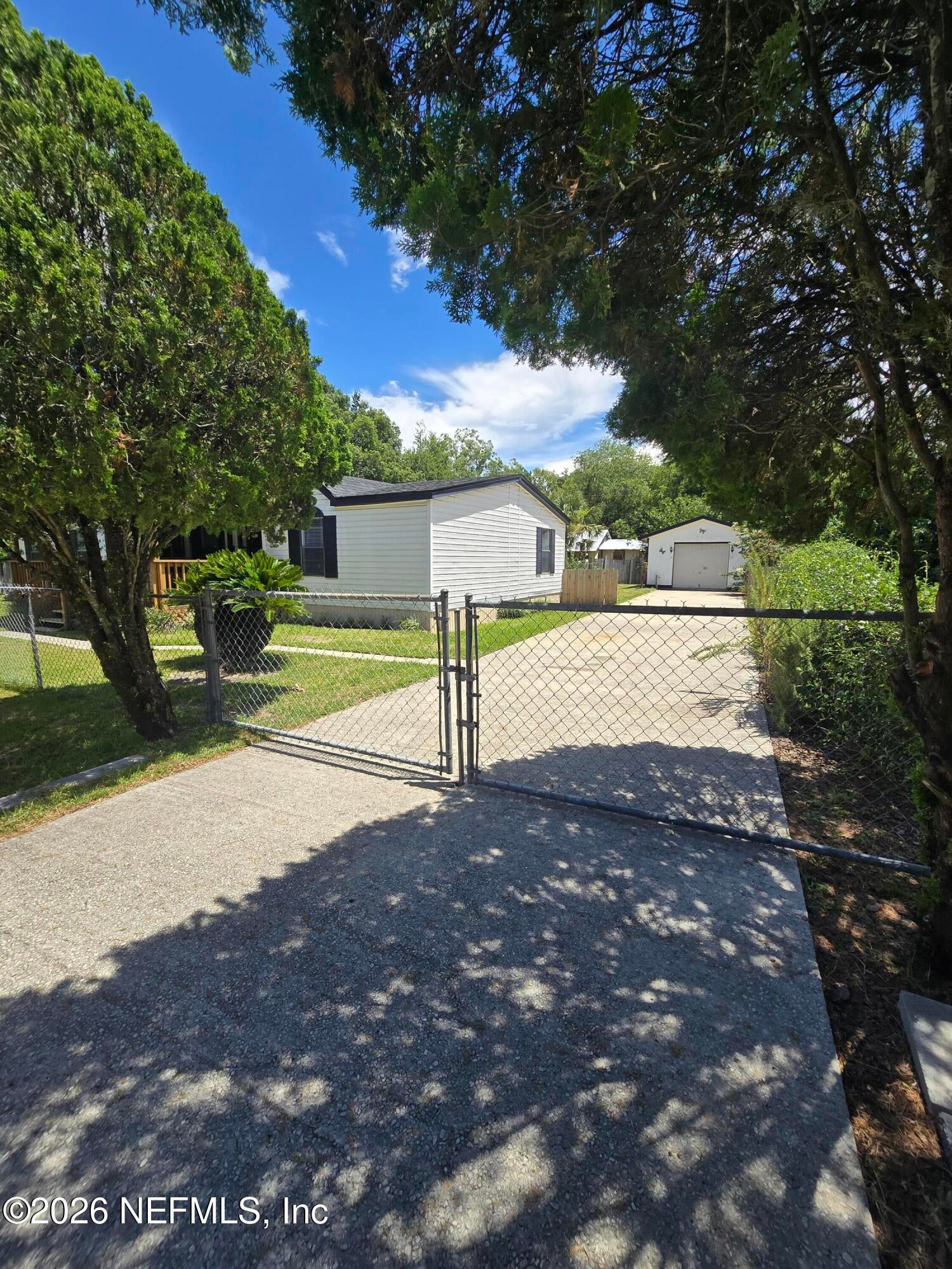 5540 TYLER Avenue - Photo 2