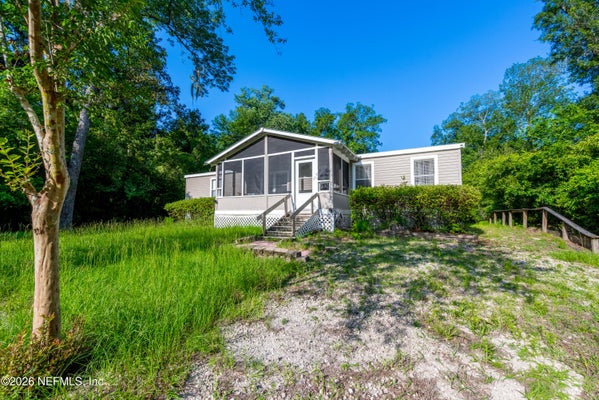1216 SW NEBRASKA TER, FORT WHITE, FL 32038 - Image f2162bbb28aab732dce0ed98fb283431/1069549993