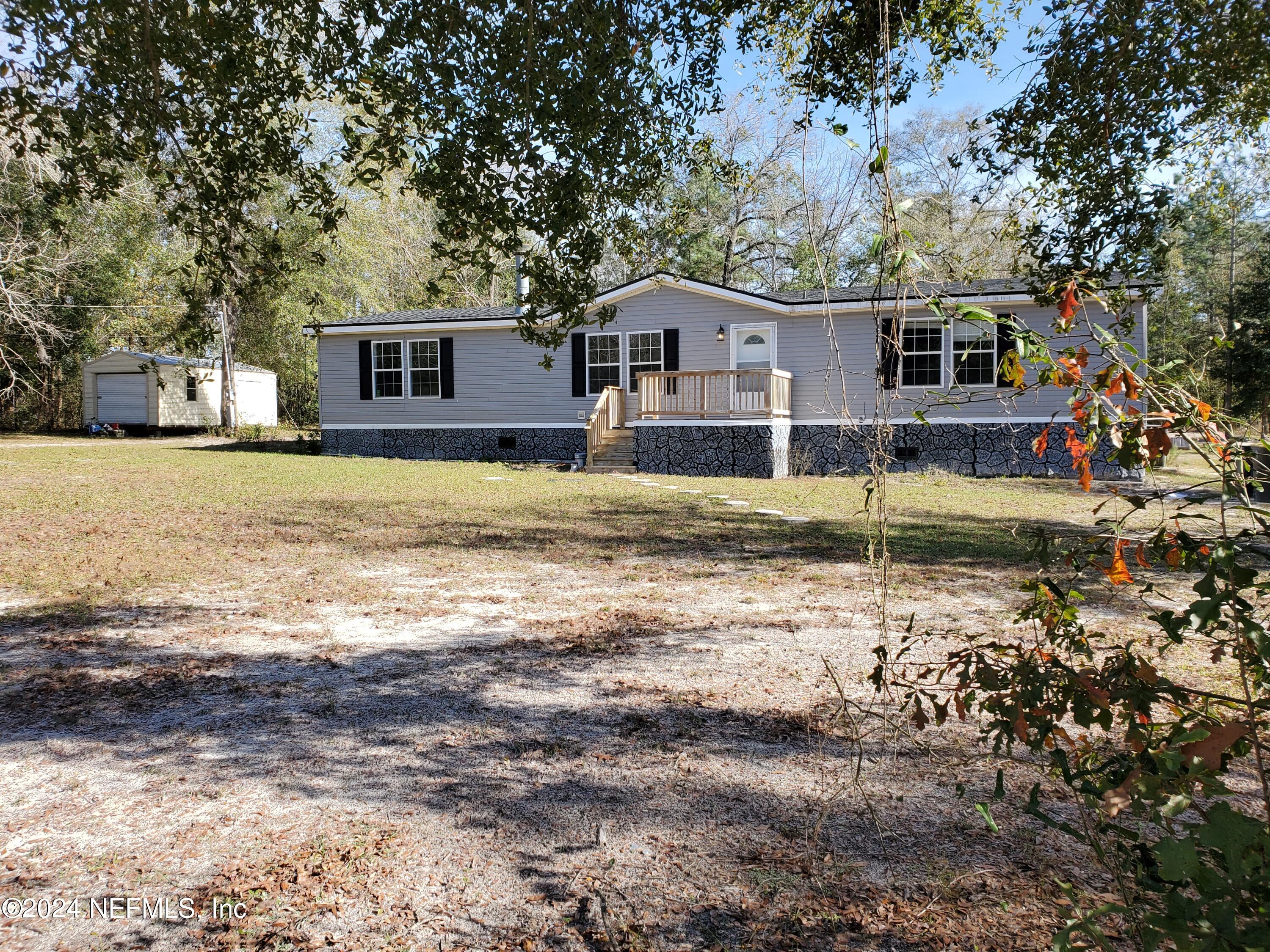 Middleburg, FL home for sale located at 1927 Gentle Breeze Road, Middleburg, FL 32068