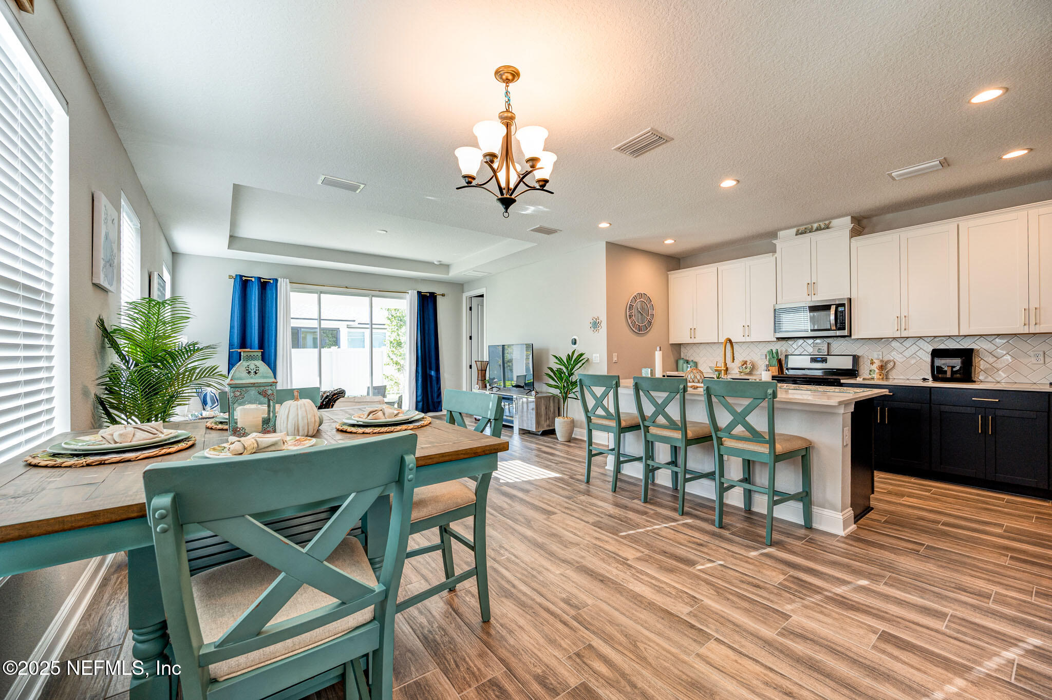 322 COOL SPRINGS Avenue