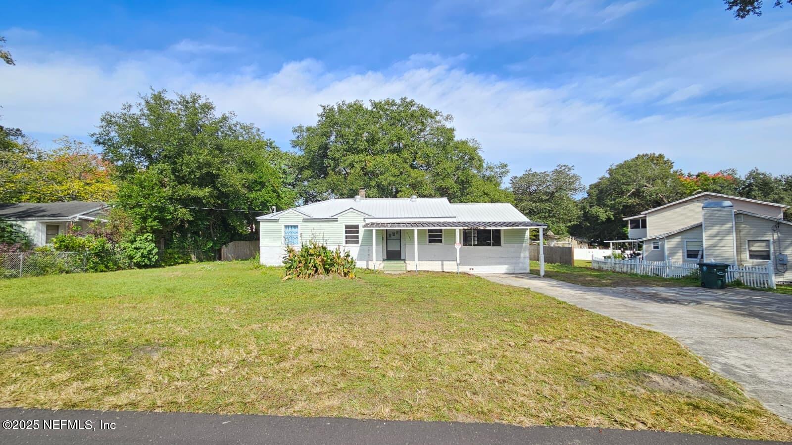 9751 MACARTHUR Court S