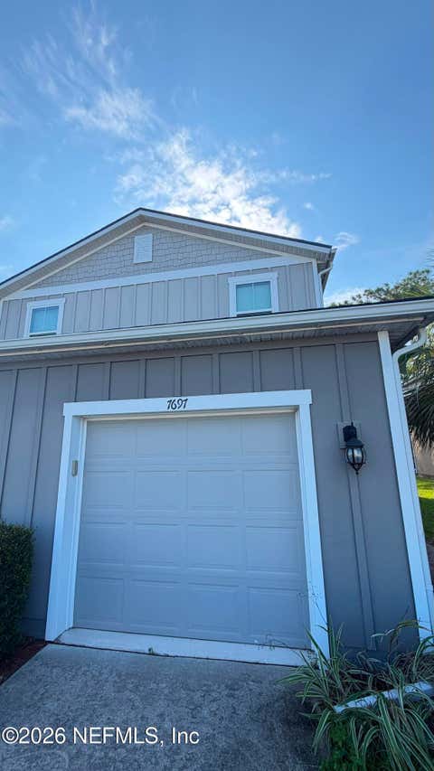 Photo of 7697 LEGACY Trail, Jacksonville, FL 32256 (MLS # 2160185)