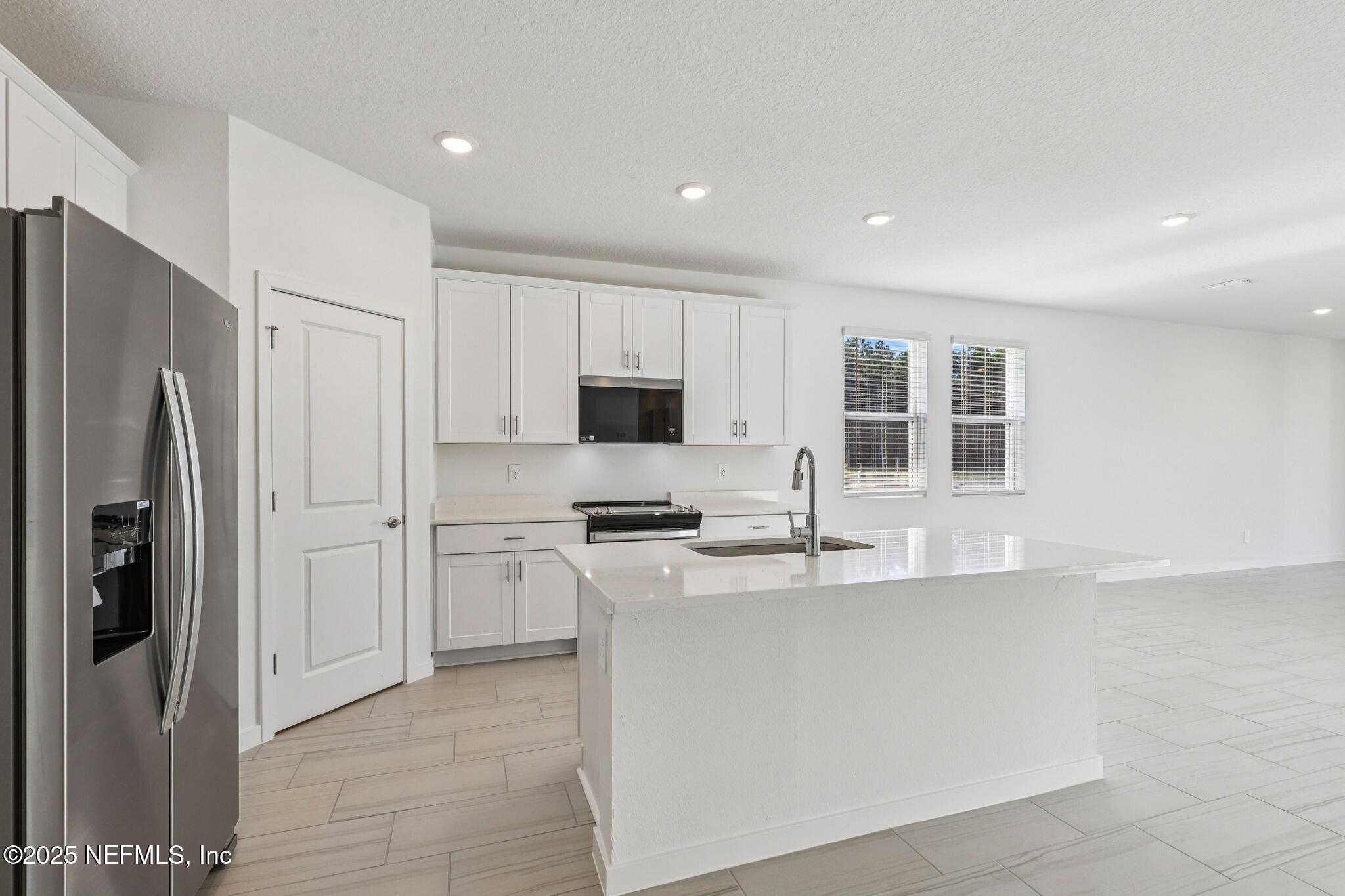 7361 CARSON VIEW Lane