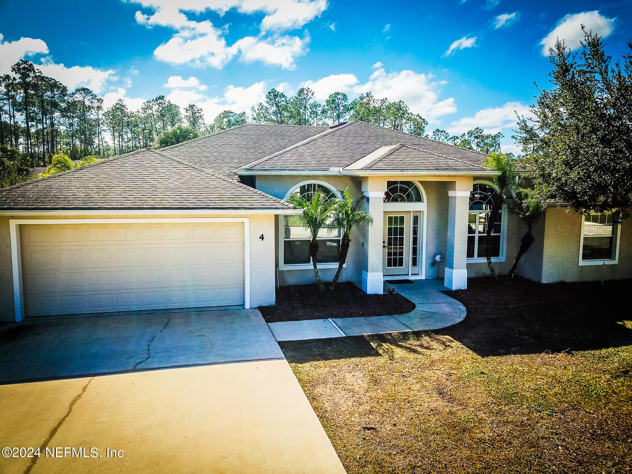 Palm Coast, FL home for sale located at 4 River Place, Palm Coast, FL 32164