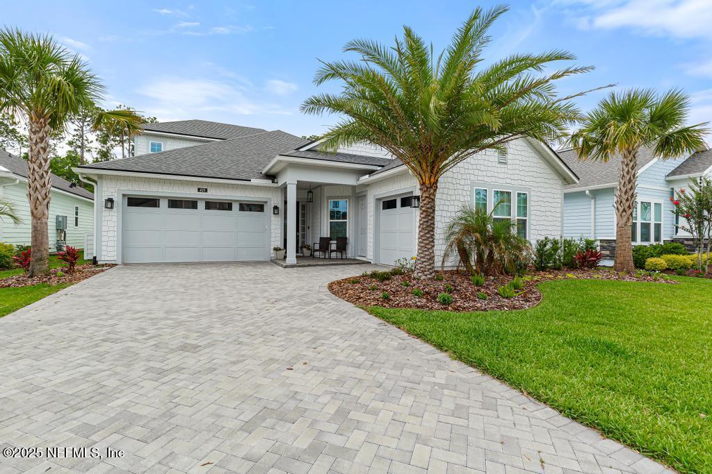 419 PALM CREST Drive