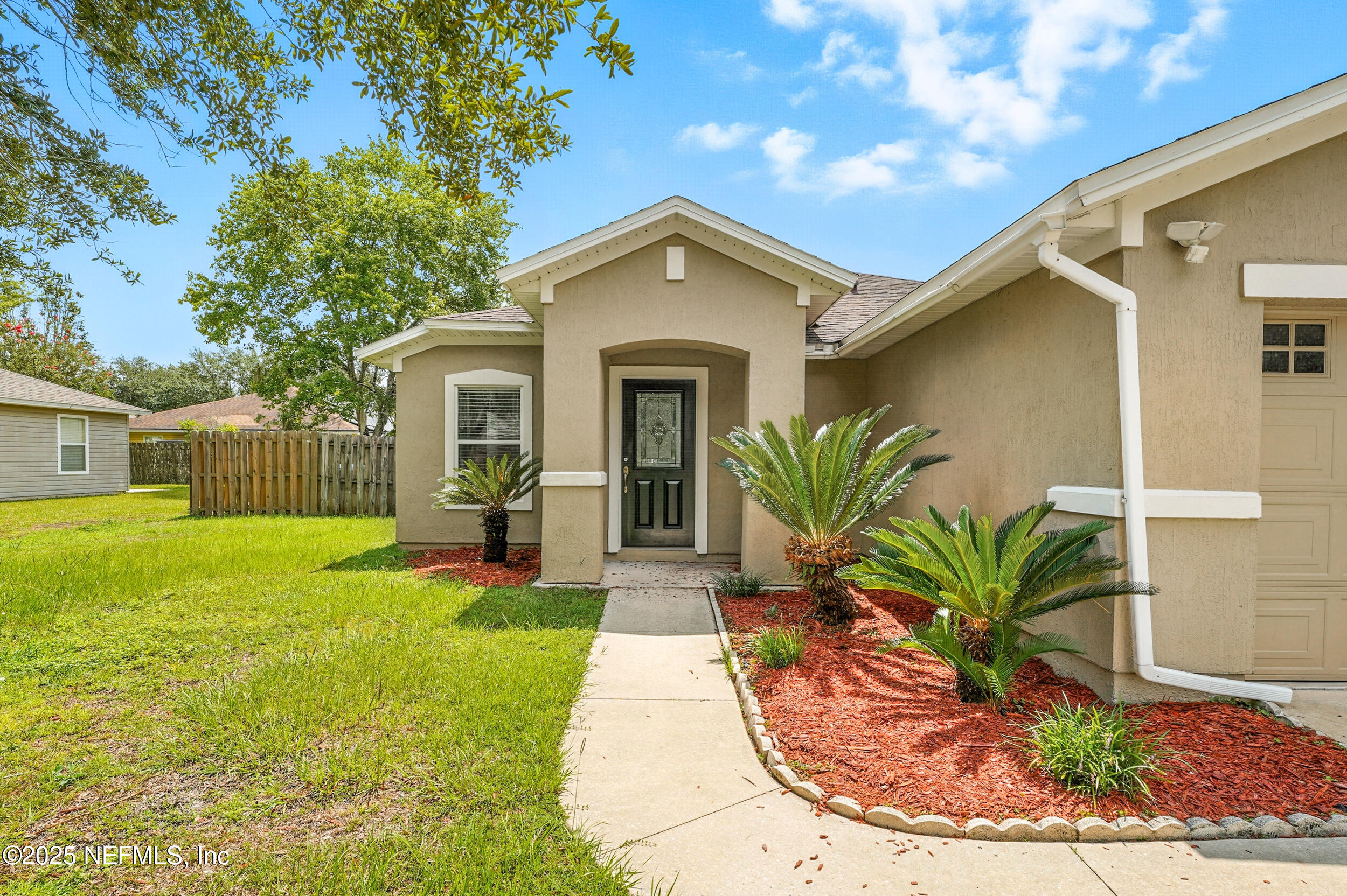 654 MACKENZIE Circle