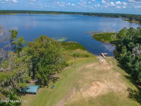 A home in Interlachen