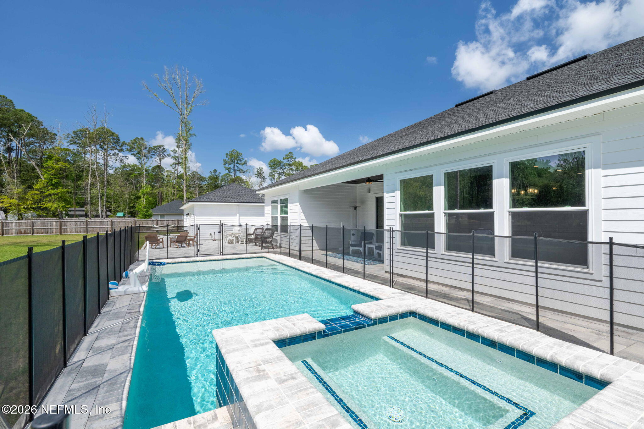 1435 MAHAMA BLUFF Road