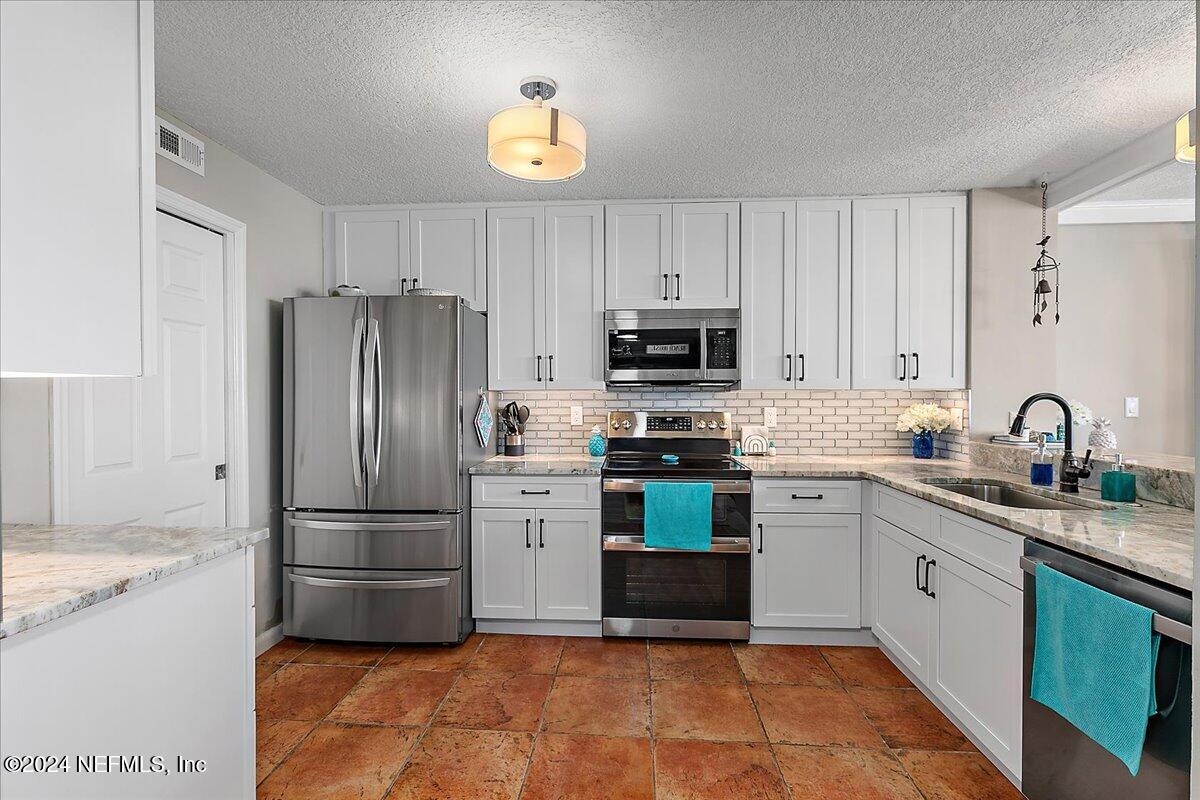 1301 1ST Street S 1505