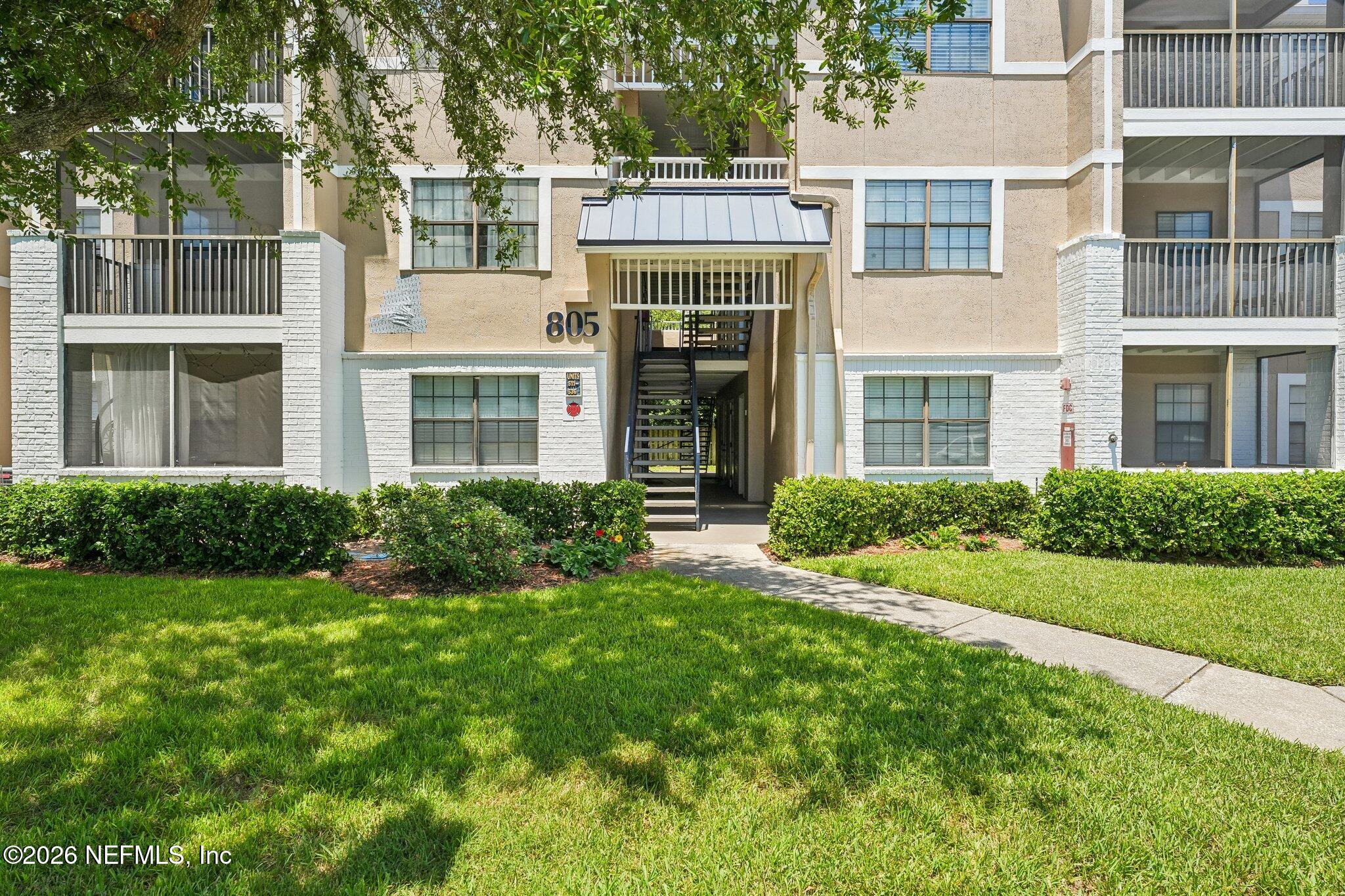 805 BOARDWALK Drive 527