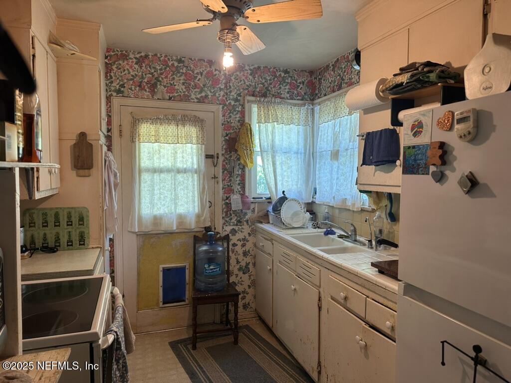 5233 EMORY Circle