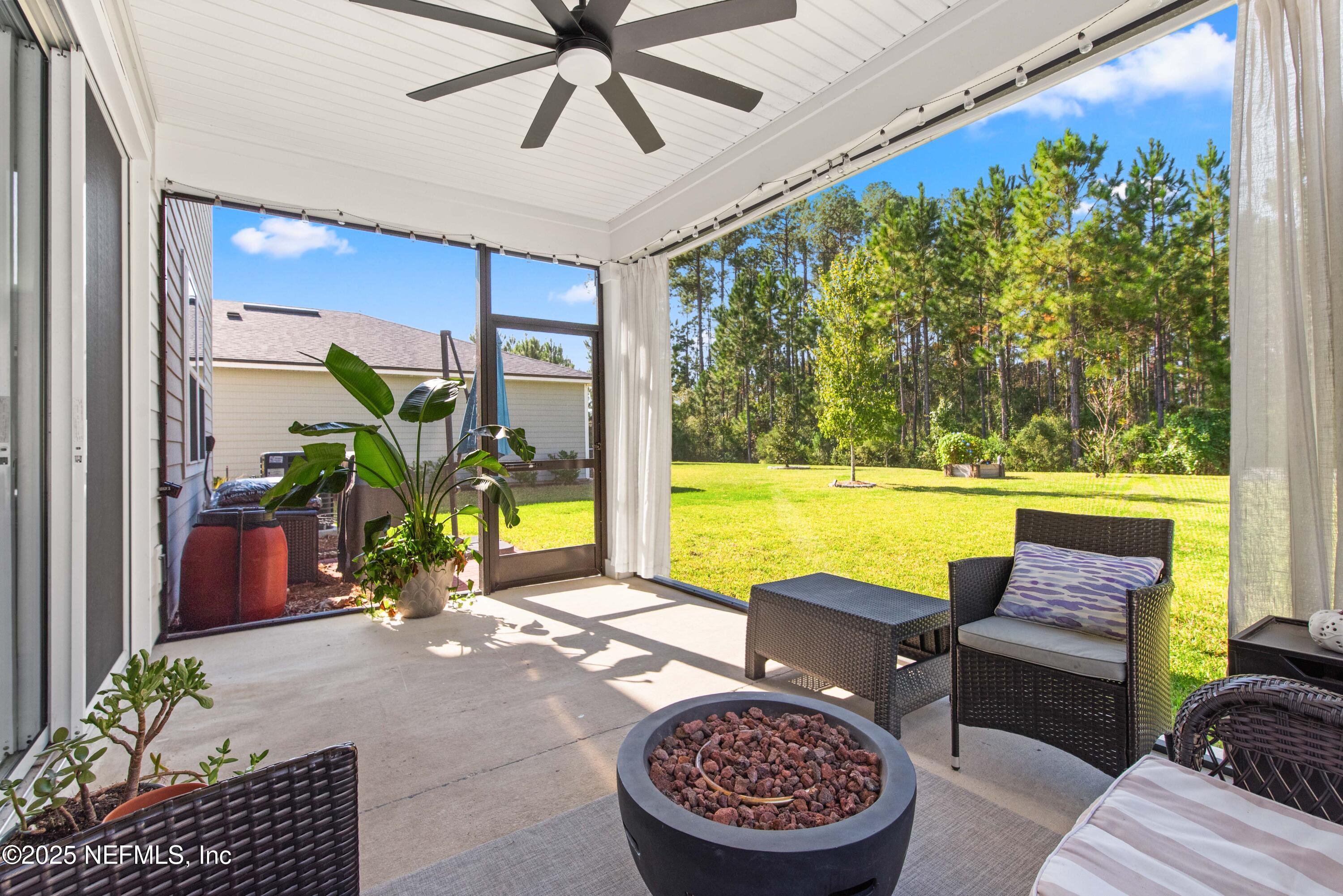 75547 CLOVERWOOD Court