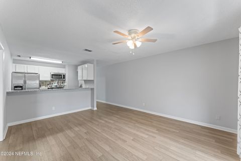 Condominium in Orange Park FL 1283 THE  GROVE 12.jpg