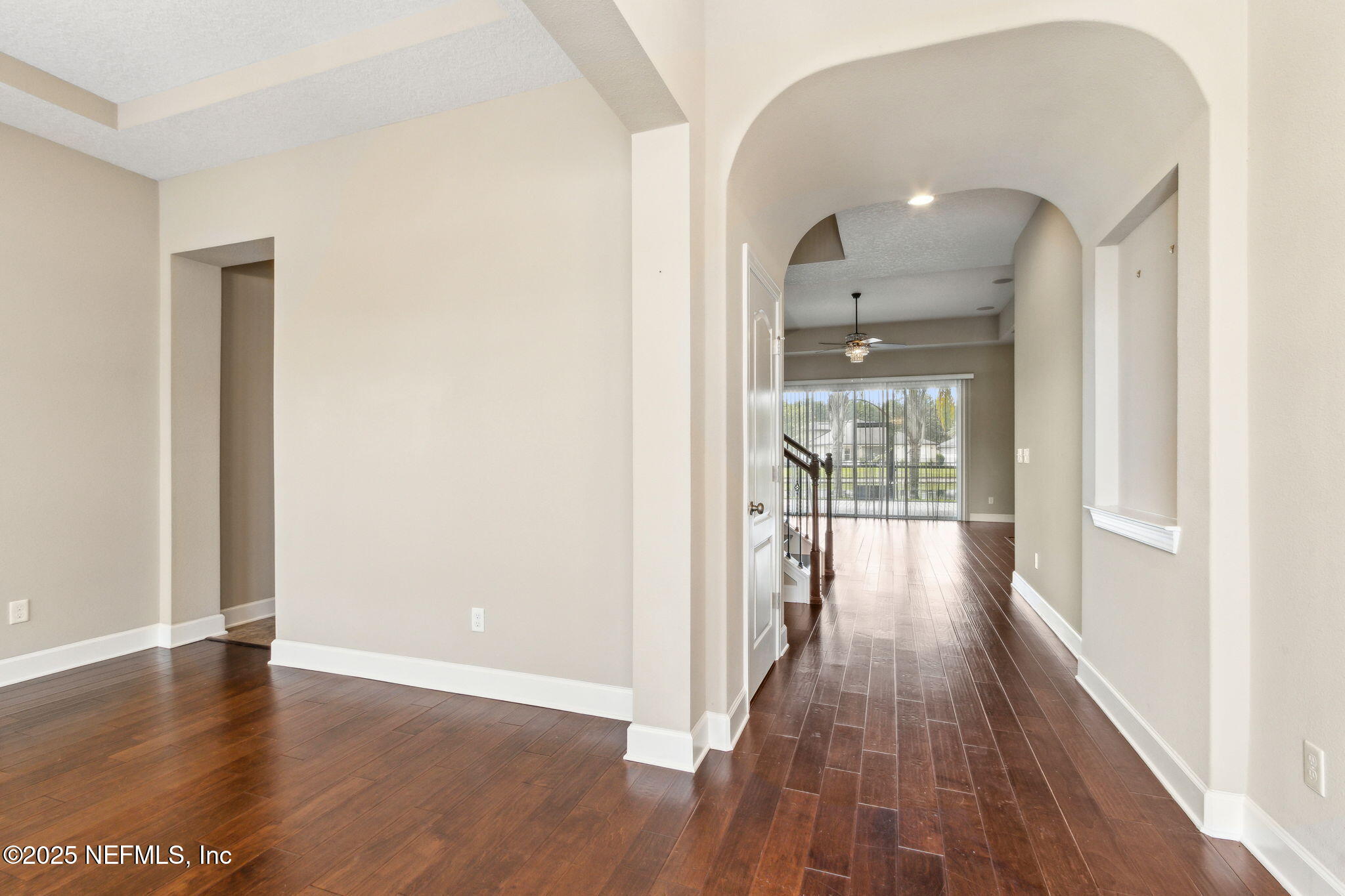 1306 WARBLER Way