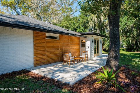 A home in Palm Valley