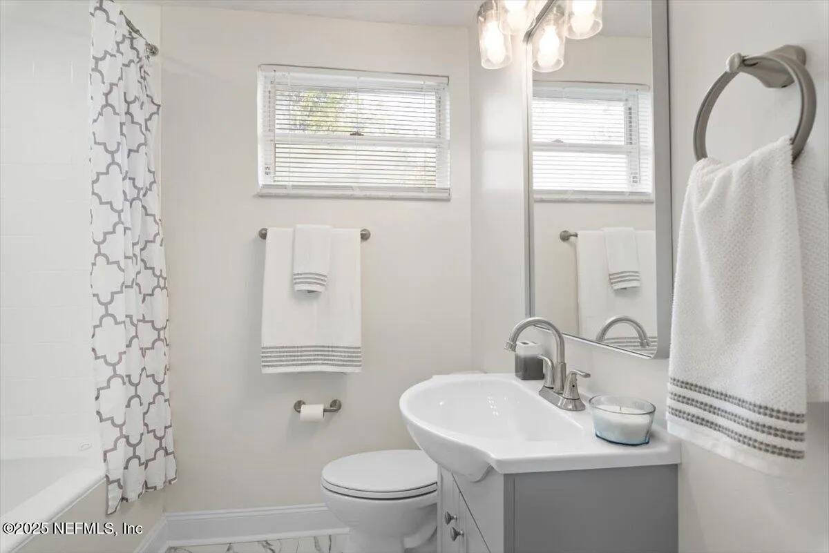 Jacksonville, Florida 32211, United States, 3 Bedrooms Bedrooms, ,2 BathroomsBathrooms,Residential,Active,225030