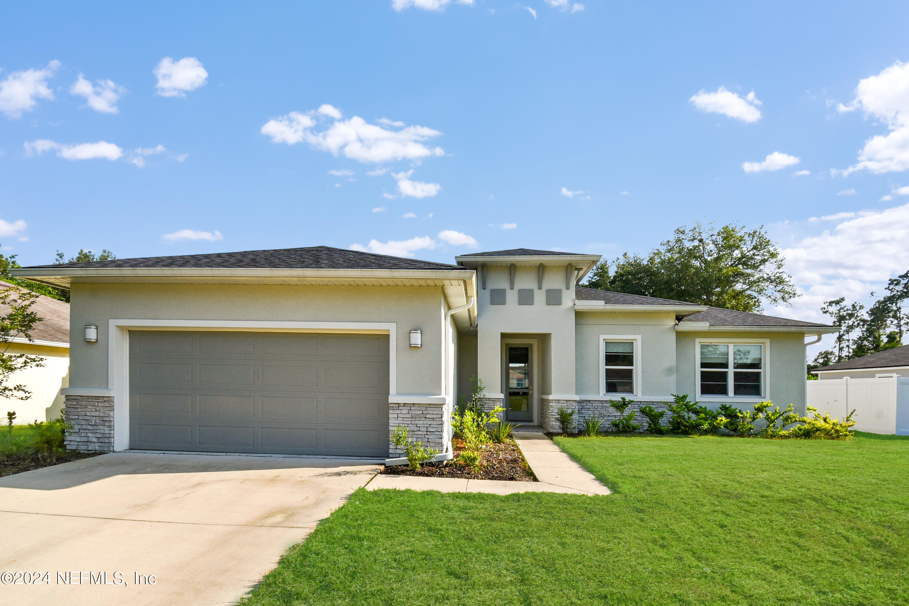 Palm Coast, FL home for sale located at 34 Royal Oak Drive, Palm Coast, FL 32164