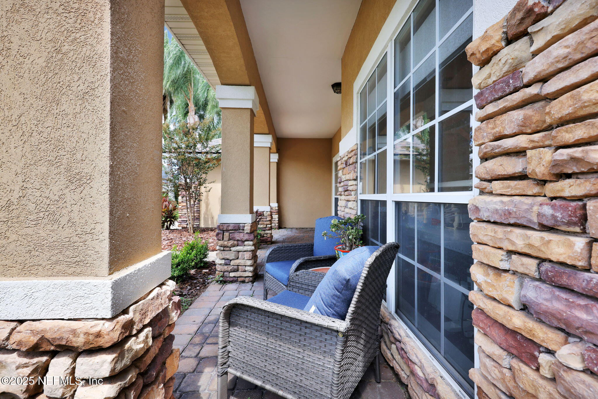 3551 SHADY WOODS Street E