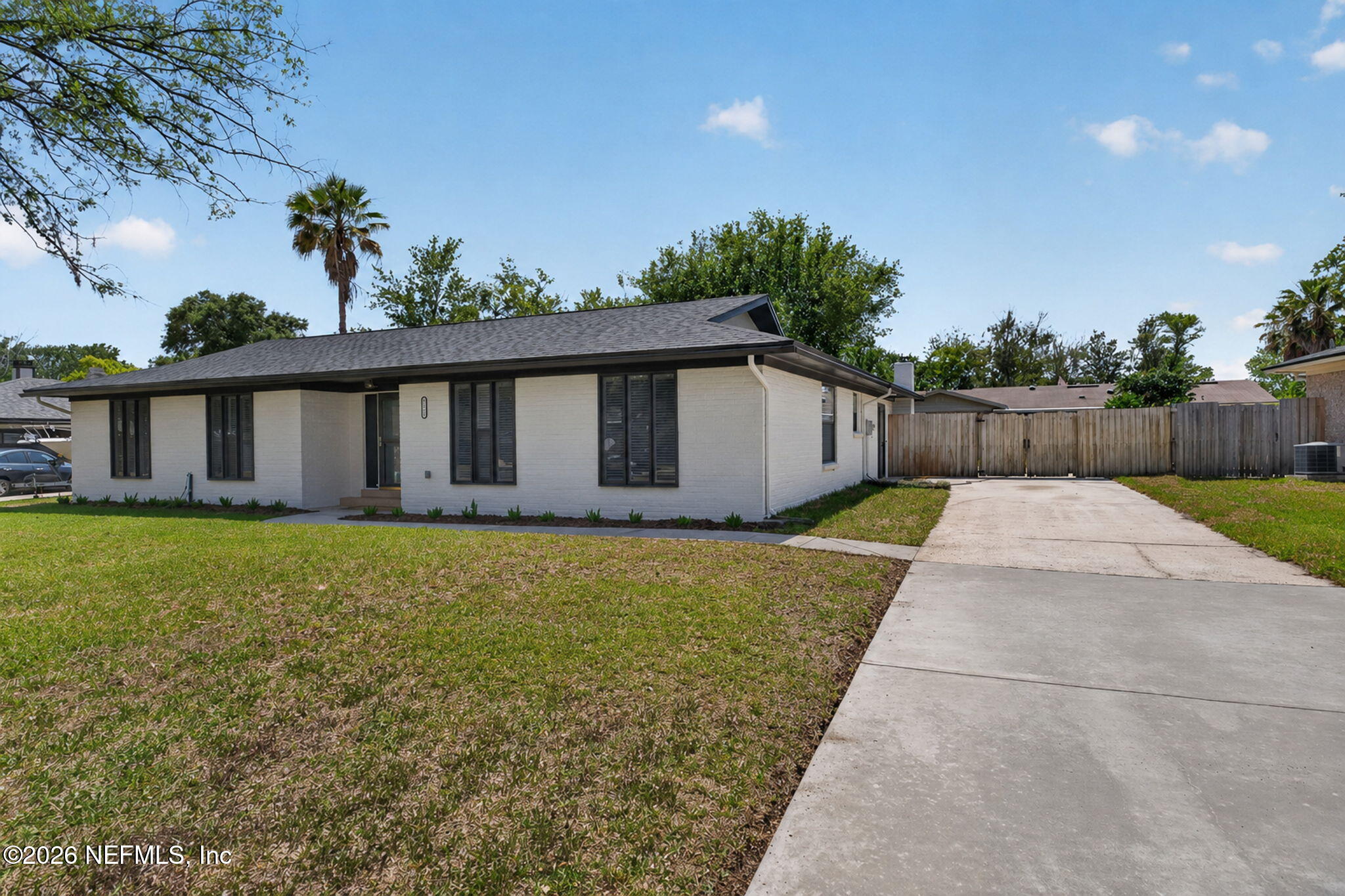 2723 DENNIS Drive