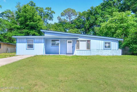 Photo of 1629 LOUVRE Drive, Jacksonville, FL 32221 (MLS # 2143696)
