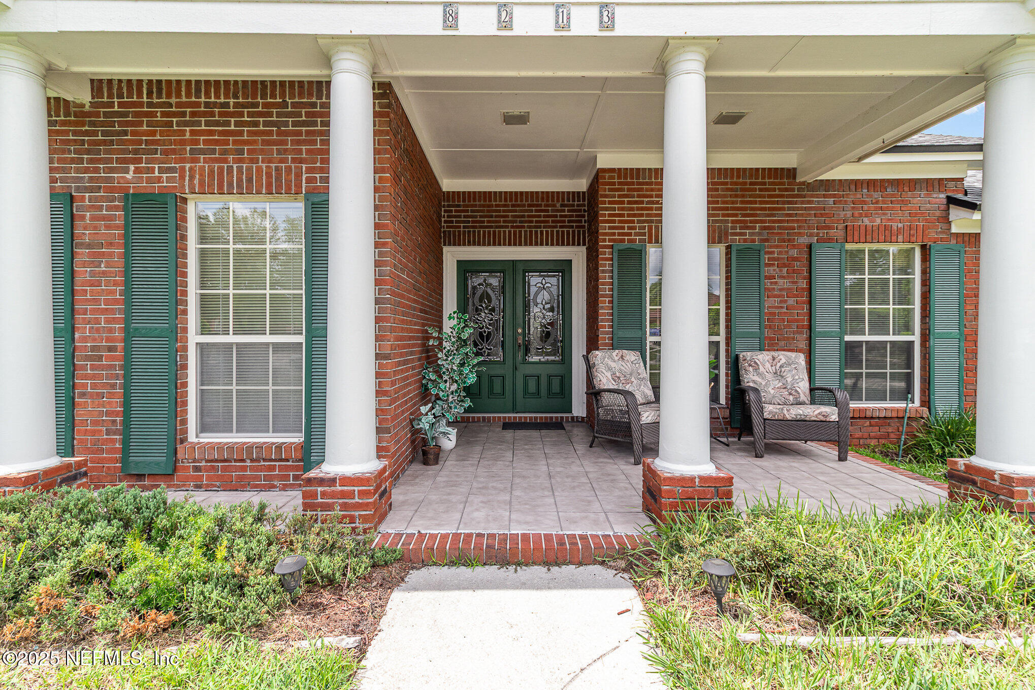 8213 HAMPTON LAKE Lane