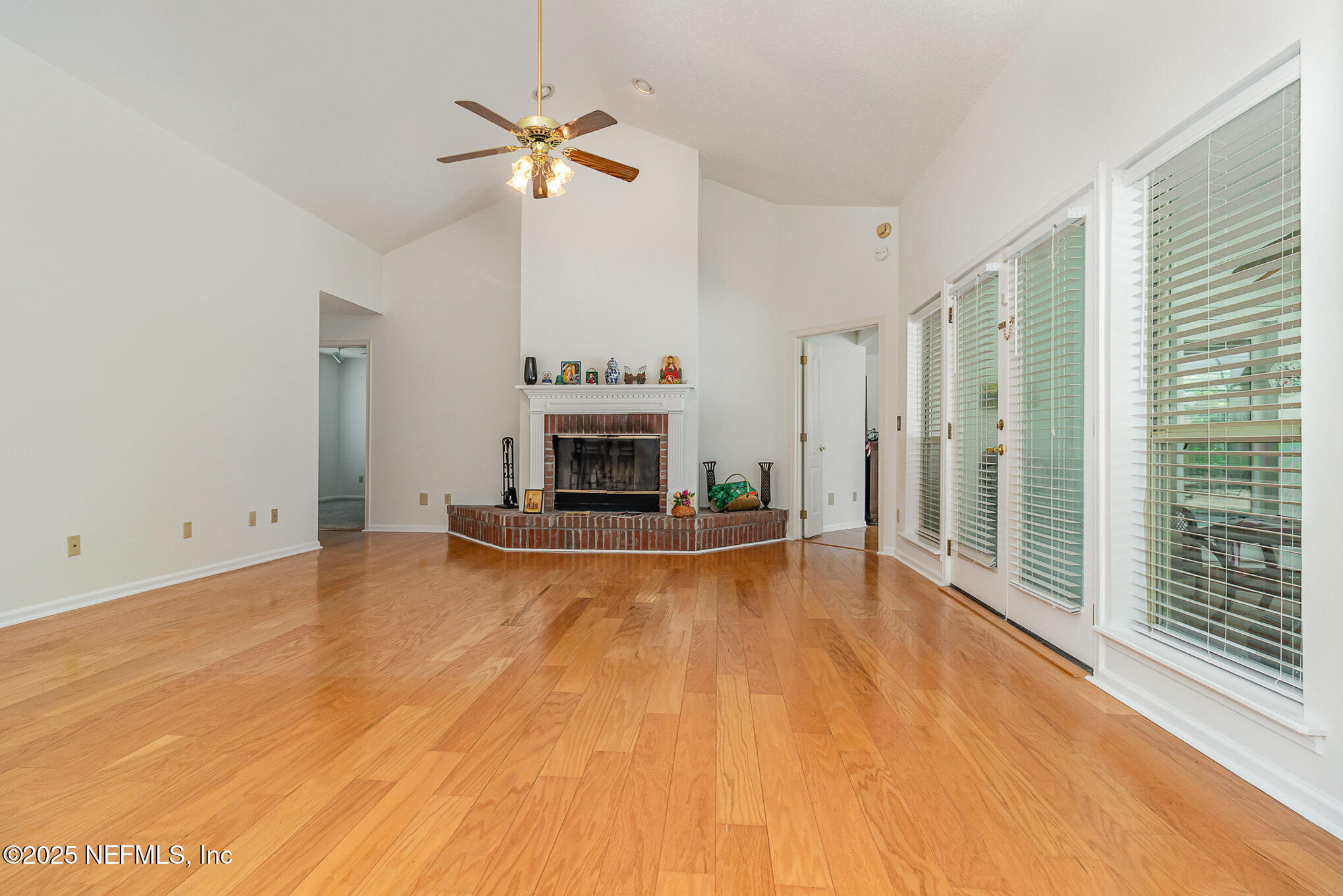 8213 HAMPTON LAKE Lane