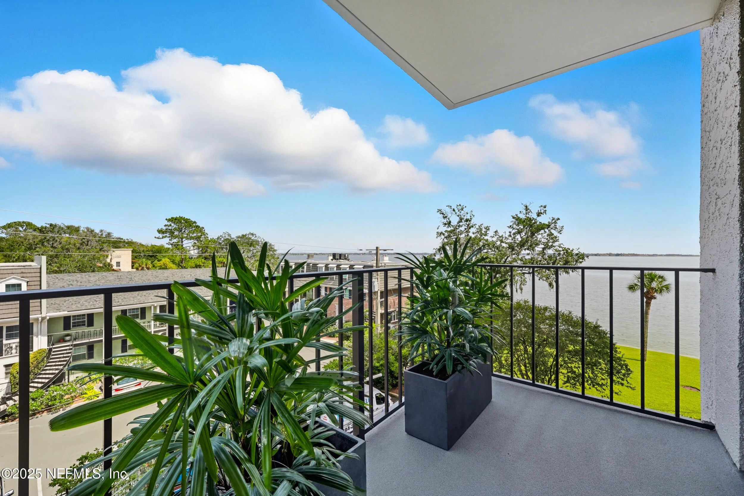 Jacksonville, Florida 32205, United States, 2 Bedrooms Bedrooms, ,2 BathroomsBathrooms,Residential,Active,216965