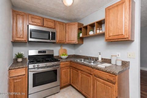 Photo of 4417 KEN KNIGHT Drive N, Jacksonville, FL 32209 (MLS # 2150788)
