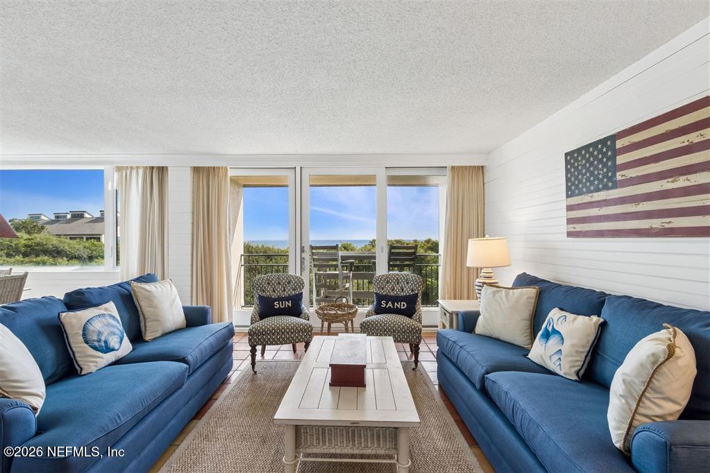 1112 BEACH WALKER Road