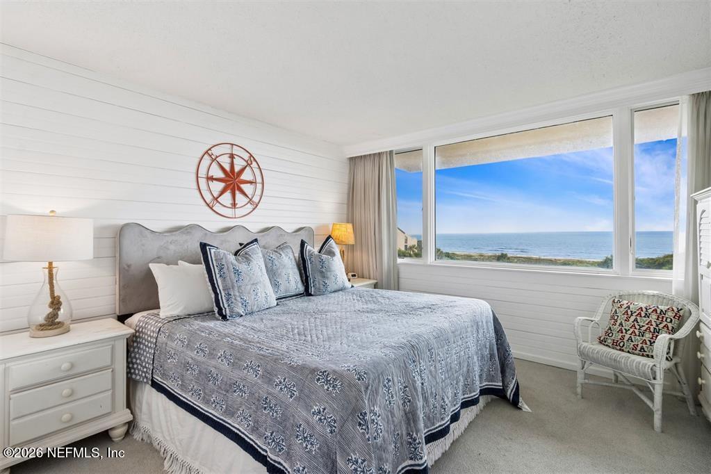 1112 BEACH WALKER Road